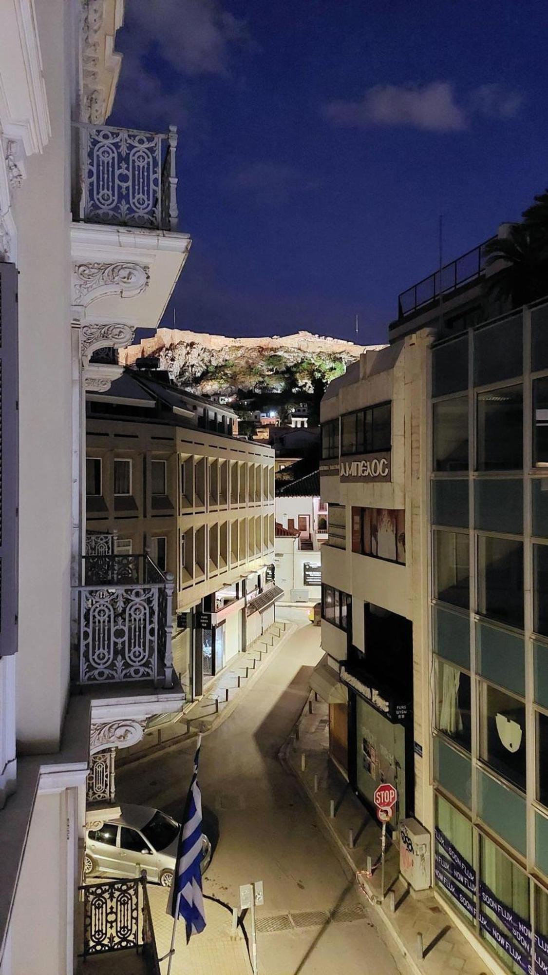 Elegant Apartment Under The Acropolis Афины Экстерьер фото