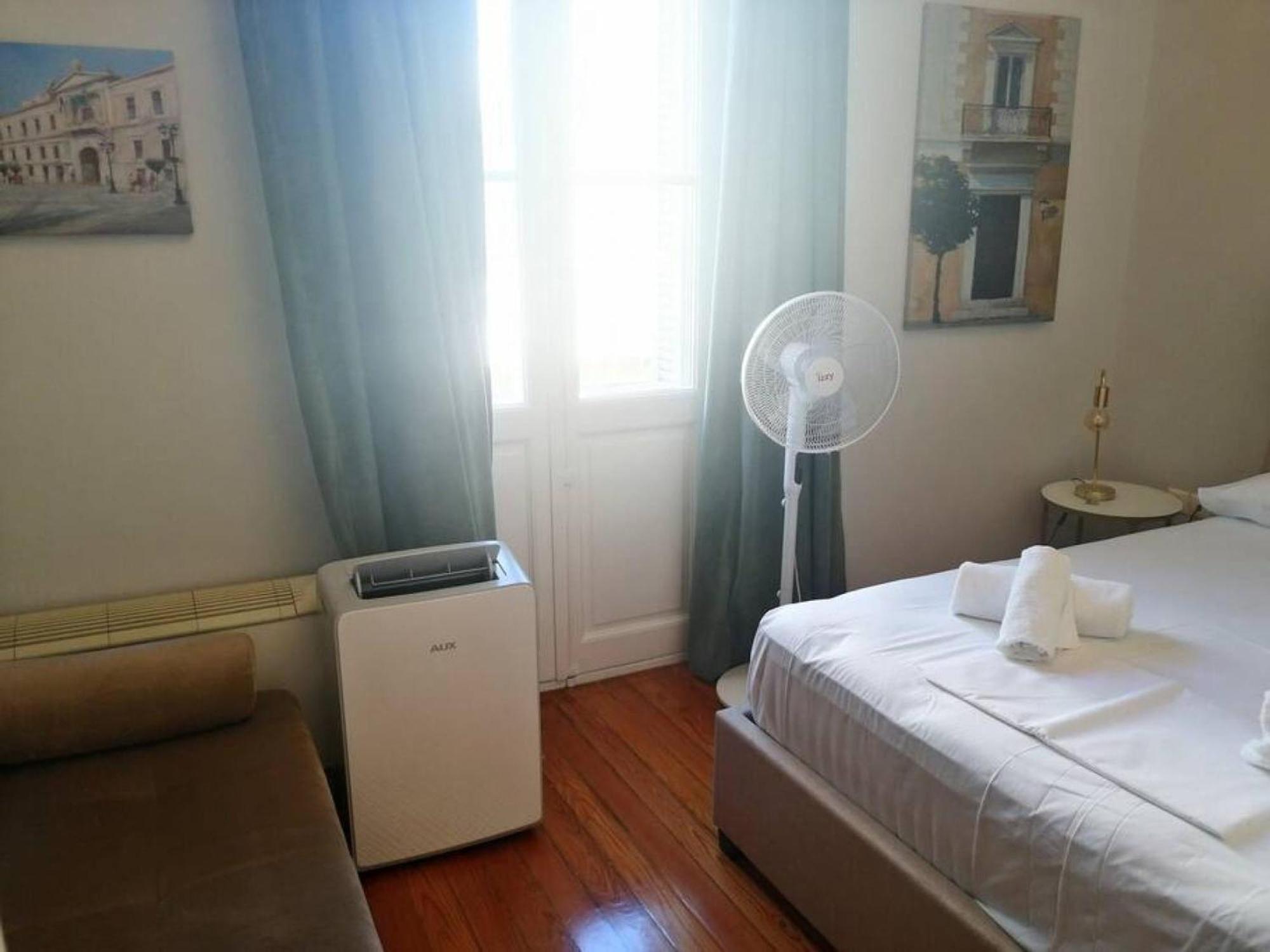 Elegant Apartment Under The Acropolis Афины Экстерьер фото