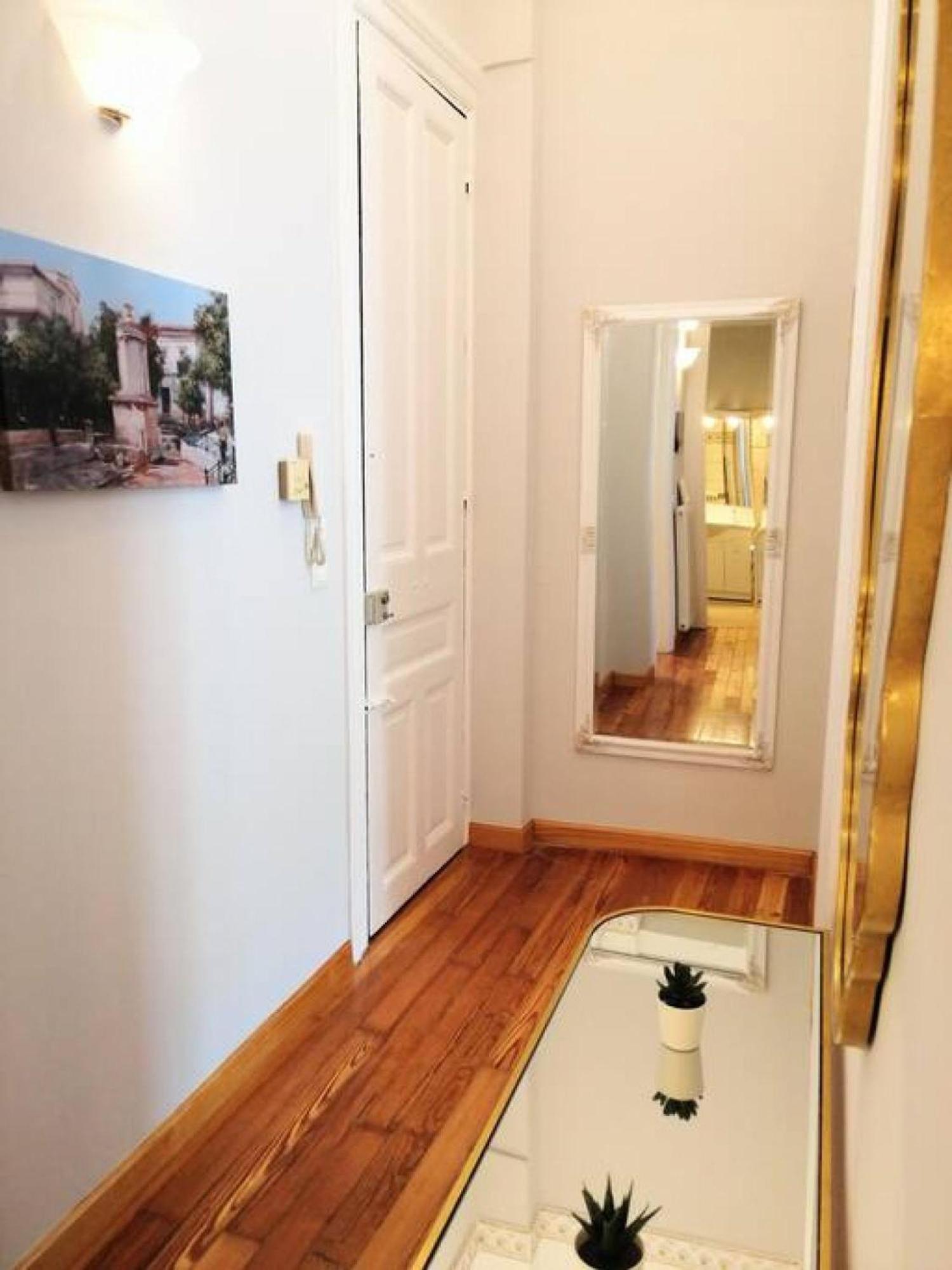 Elegant Apartment Under The Acropolis Афины Экстерьер фото